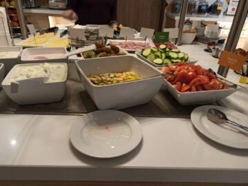 Hampton By Hilton Frankfurt Airport Fruehstueck Obst