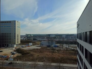 Hampton By Hilton Frankfurt Airport Zimmer Blick Terminal 2