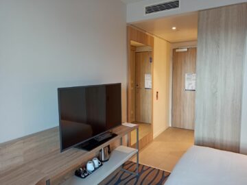 Hampton By Hilton Frankfurt Airport Zimmer Tv