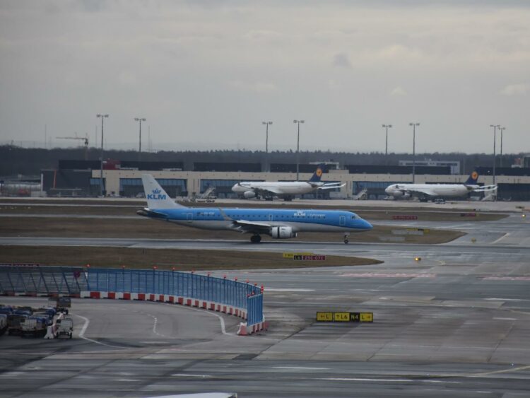 Klm City Hopper Flugzeug Embraer Erj 190 Frankfurt
