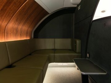 Qantas A380 Neue Onboard Lounge Sofa Copyright