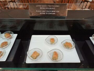 Turkish Airlines Business Lounge Istanbul Baklavar