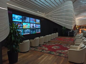 Turkish Airlines Business Lounge Istanbul Fernsehecke