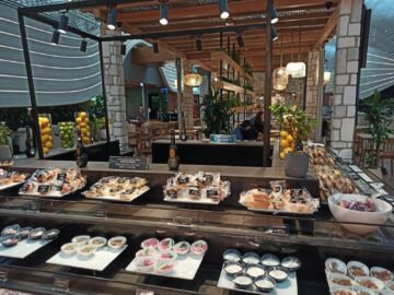 Turkish Airlines Business Lounge Istanbul Kaltes Buffet Snacks