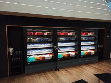 Turkish Airlines Business Lounge Istanbul Kuehlschrank