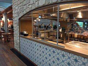 Turkish Airlines Business Lounge Istanbul Show Kueche