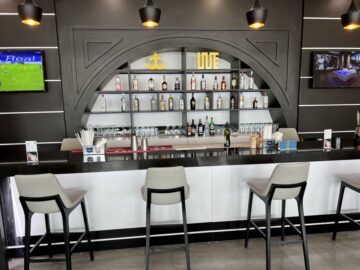 Adinkra Lounge Accra Ghana Bar 2
