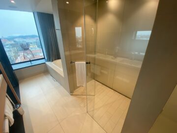 Andaz Muenchen Schwabinger Tor Andaz View Suite Badezimmer 3