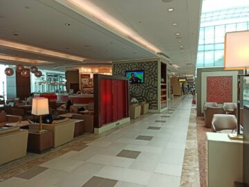 Emirates Business Class Lounge Dubai Concourse A Anfang Lounge Sitze