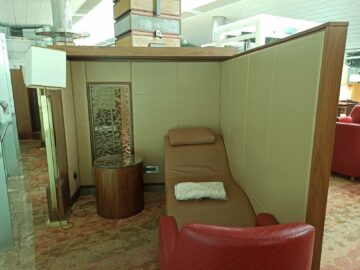 Emirates Business Class Lounge Dubai Concourse A Ruhekabine