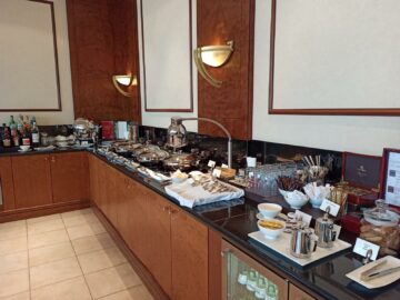 Emirates Lounge Frankfurt Buffett Ueberblick