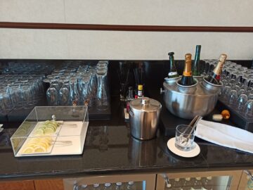 Emirates Lounge Frankfurt Getraenke Sekt