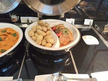 Emirates Lounge Frankfurt Warmes Essen Kalb