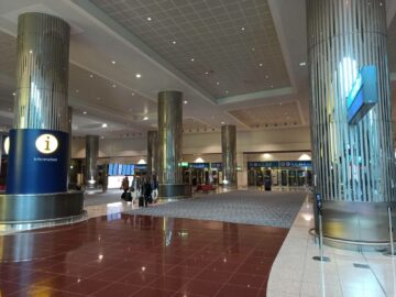 Flughafen Dubai Haltestelle Bahn Concourse A