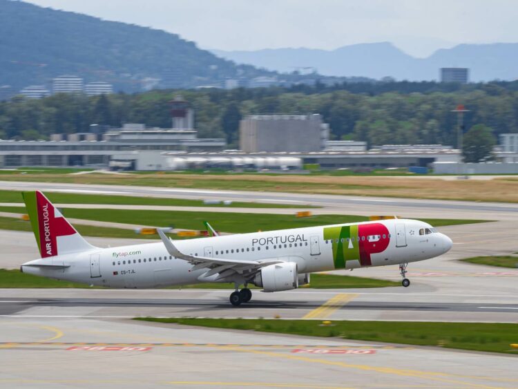 Flugzeug Tap Portugal A321 Zurich