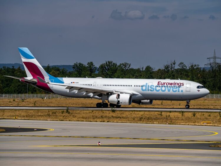 Flugzeug Eurowings Discover A330 343 Frankfurt