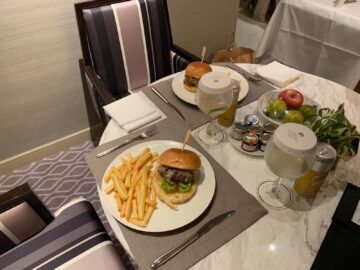 Sindhorn Kempinski In Room Dining 1