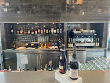 Air Canada Maple Leaf Lounge Montreal Hochprozentiger Alkohol