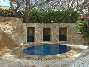 Grand Hyatt Bali Pools Main Pool Tauchbecken