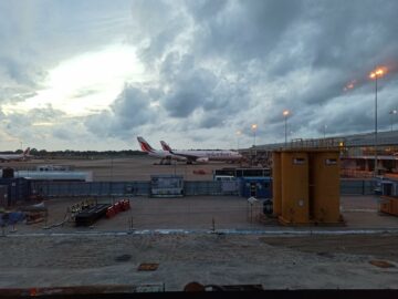 Srilankan Airlines Business Class Serendib Lounge Colombo Blick Aus Fenster