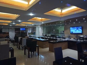 Srilankan Airlines Business Class Serendib Lounge Colombo Essbereich Buffet
