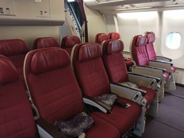 Malaysia Airlines Economy Class A330 300
