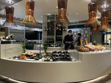 Qatar Airways Premium Lounge Bangkok Buffet 1