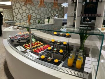 Qatar Airways Premium Lounge Bangkok Buffet 3