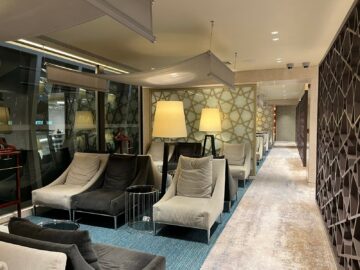 Qatar Airways Premium Lounge Bangkok Sessel 1