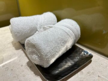 Qatar Airways Premium Lounge Bangkok Wc Handtuecher
