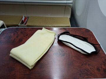 Air India Business Class Boeing 787 8 Service Socken Schlafmaske