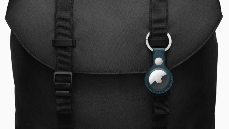 Apple Airtag Key Ring Bag Copyright