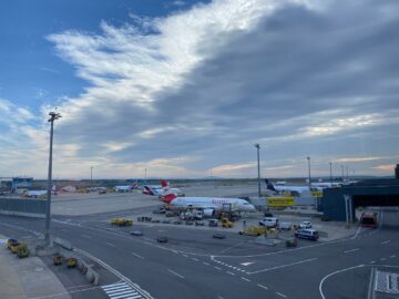 Austrian Airlines Senator Lounge F Gates Blick Auf Das Rollfeld