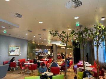 Austrian Airlines Senator Lounge F Gates Blick In Die Lounge
