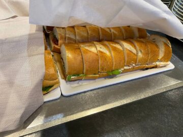 Austrian Airlines Senator Lounge F Gates Olivenbaguette