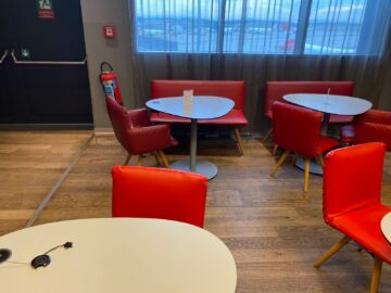 Austrian Airlines Senator Lounge F Gates Sitzbereich