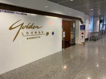Malaysia Airlines Domestic Golden Lounge Kuala Lumpur Eingang Lounge