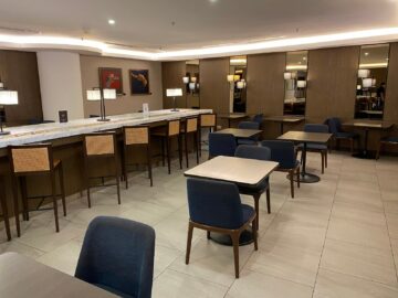 Malaysia Airlines Domestic Golden Lounge Kuala Lumpur Essbereich