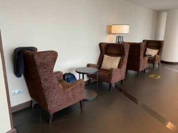 Malaysia Airlines Domestic Golden Lounge Kuala Lumpur Hohe Sessel