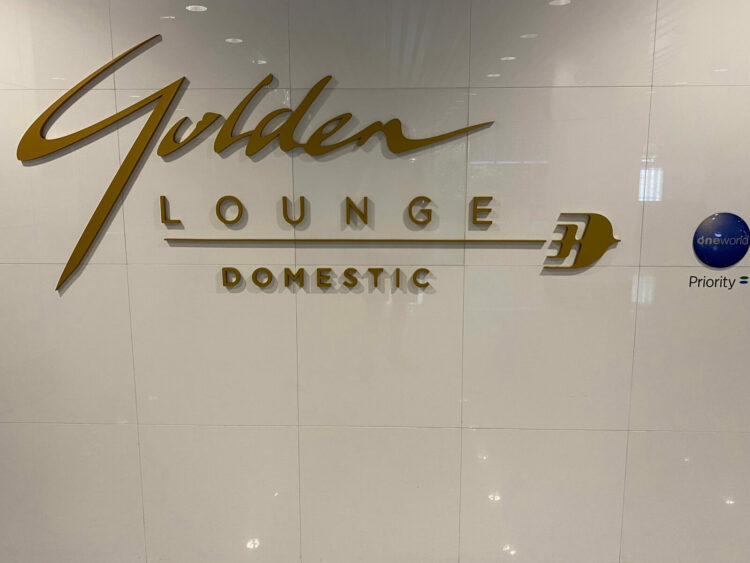 Malaysia Airlines Domestic Golden Lounge Kuala Lumpur Logo