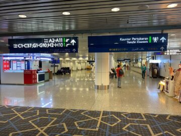 Malaysia Airlines Domestic Golden Lounge Kuala Lumpur Weg Zur Lounge3