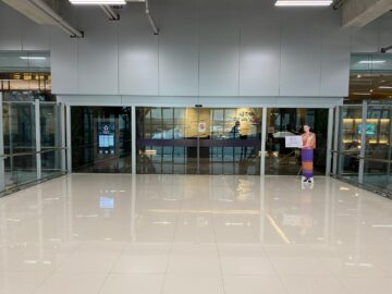 Thai Airways Royal Orchid Prestige Lounge Bangkok Thai Orchid Lounge Eingang