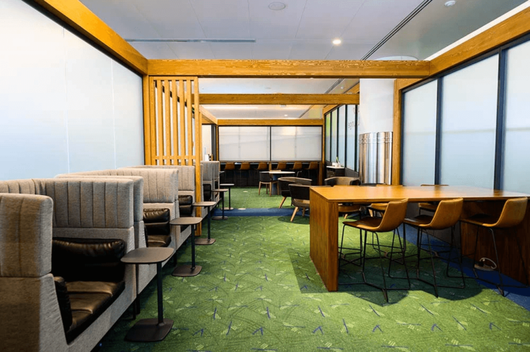 Alaska Airlines Lounge Erweiterung Copyright