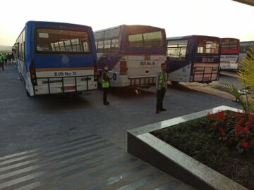 Flughafen Kathmandu Buddha Air Busse Boarding