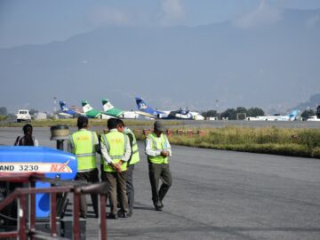 Flughafen Kathmandu Flugzeuge Yeti Airlines Buddha Air