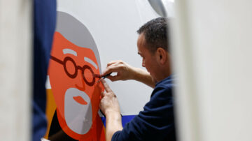 Lufthansa Fanhansa A330 Beklebung