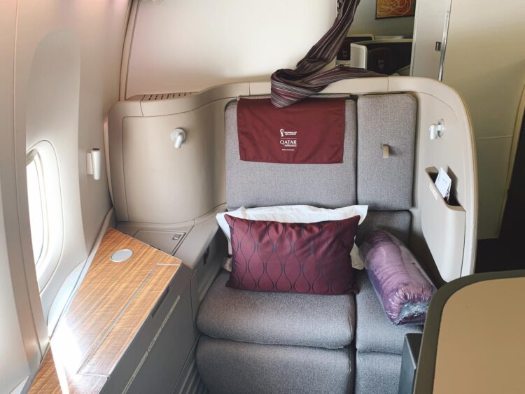 Qatar Airways First Class 777 300 Sitz 15