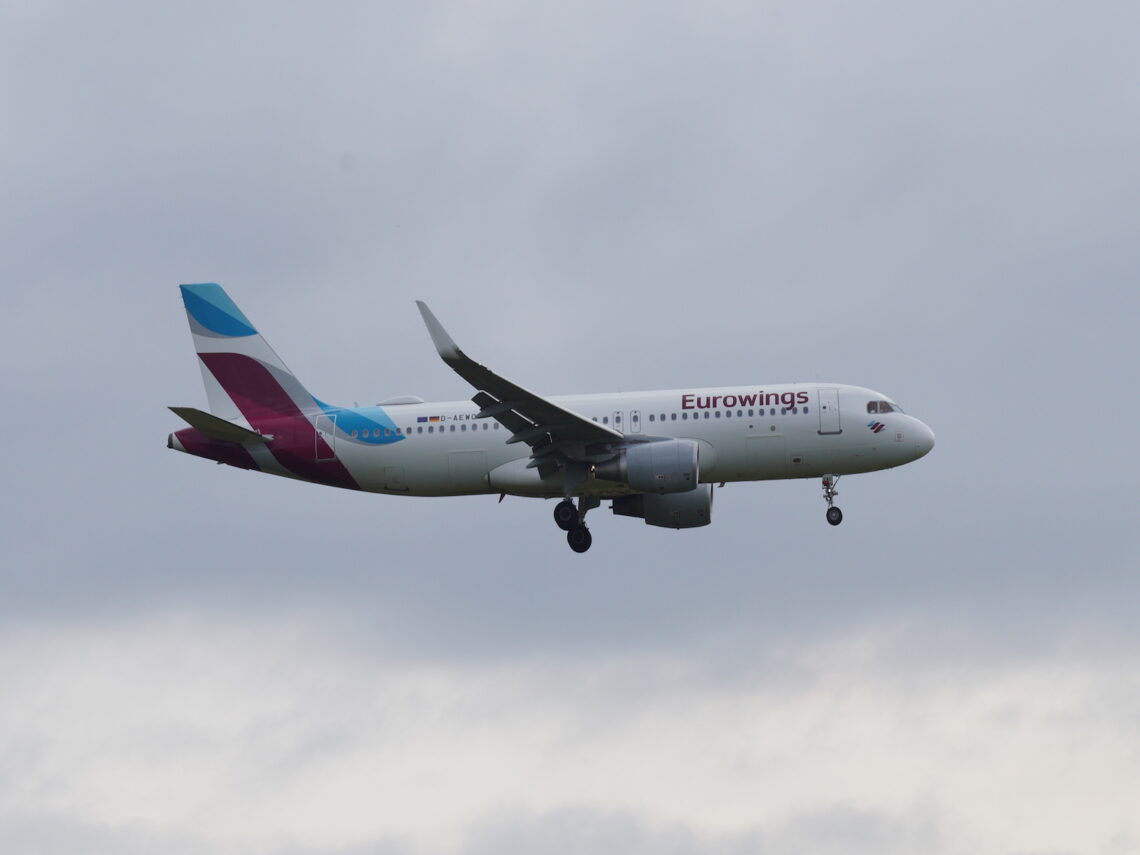 Flugzeug Eurowings Airbus A320