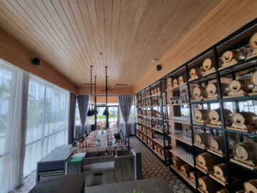 Hilton Maldives Amingiri Aura Pool Bar 3