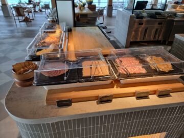 Hilton Maldives Amingiri Fruehstuecksbuffet 22